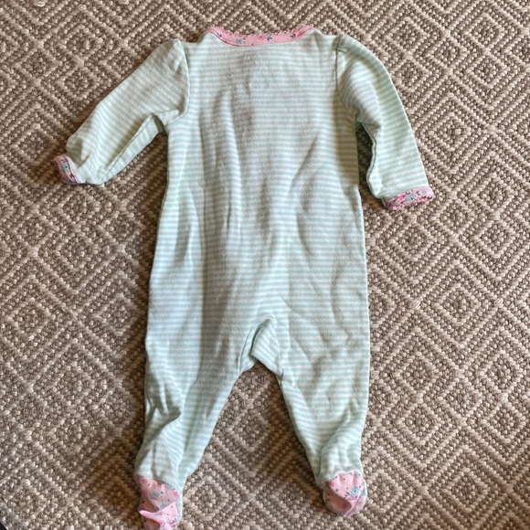 Set of three Carter’s footed sleepers - Picture 7 of 7